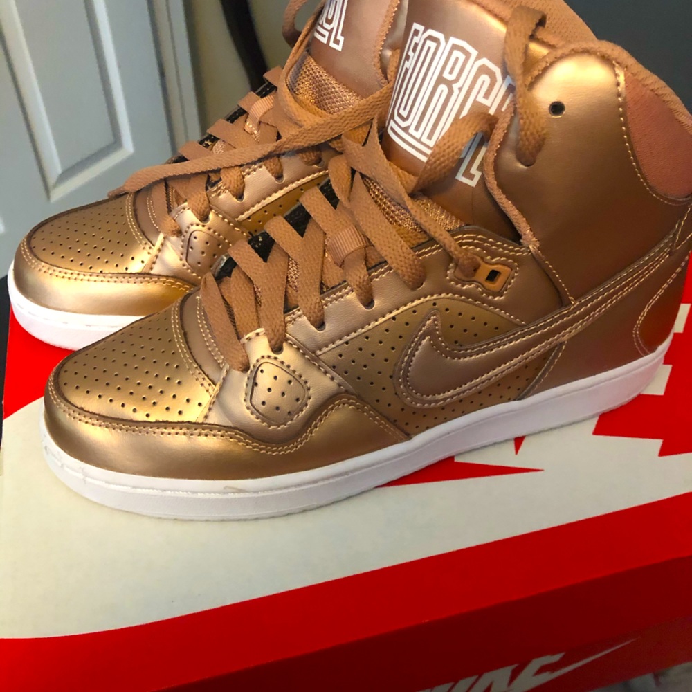Women’s Nike Son of Force Mid 7.5